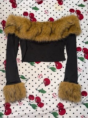 Black Off-Shoulder Crop Top with Faux Fur Trim
